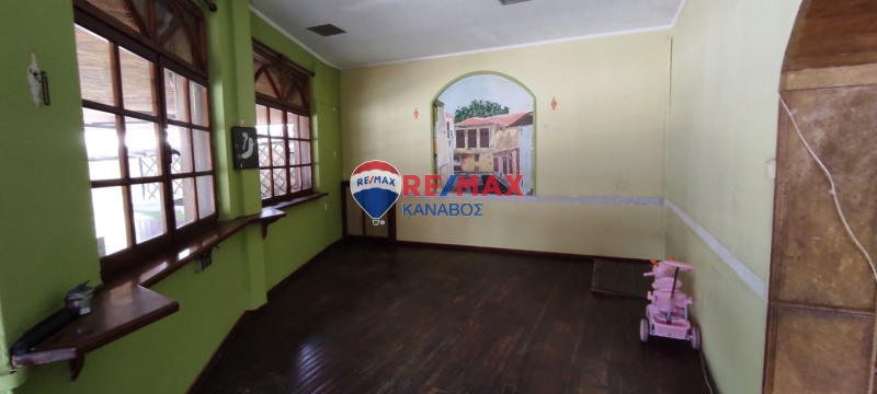 Κατάστημα 96 τ.μ.